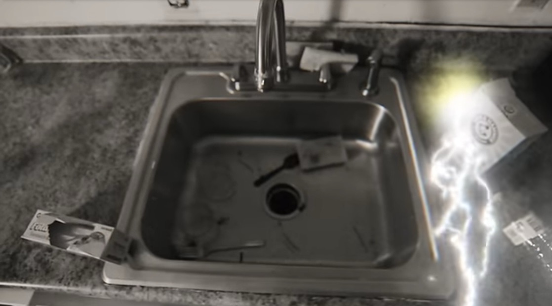 NEW VIDEO: Benny The Butcher & Harry Fraud “KITCHEN TABLE”